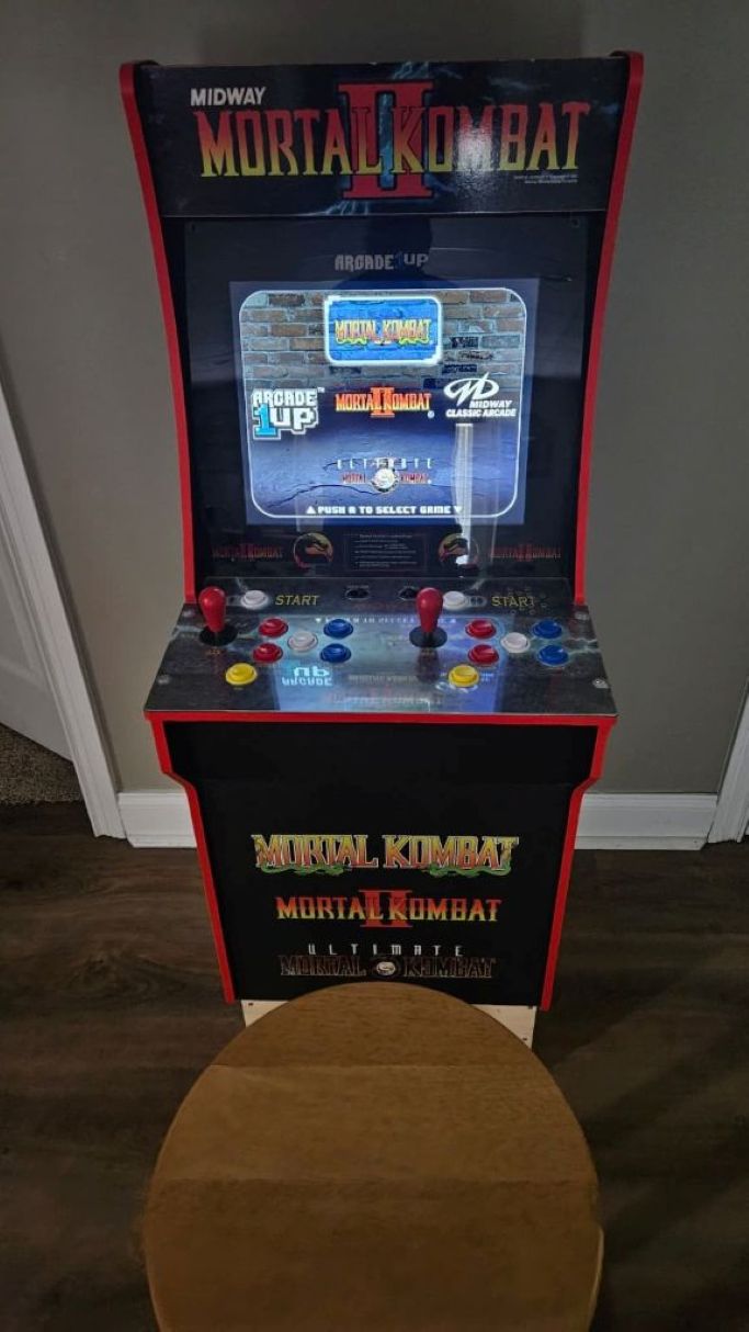 Mortal Kombat Arcade Games Machine